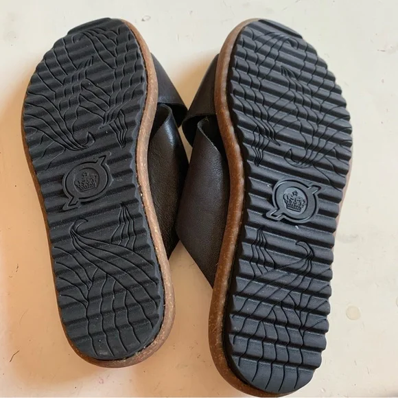 Born | Shoes | Born Raya Black Leather Slide Sandals With Oversized ...